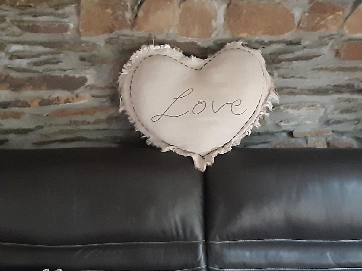 Gite Au Coeur De Champlon Екстериор снимка